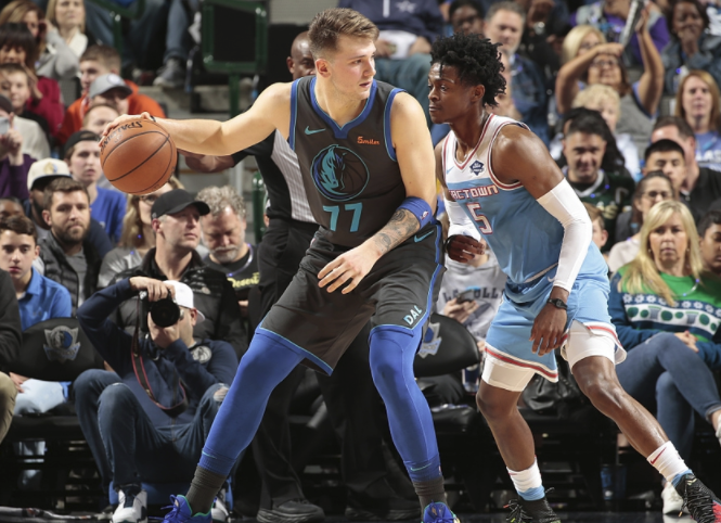 在攻防两端 在攻防两端