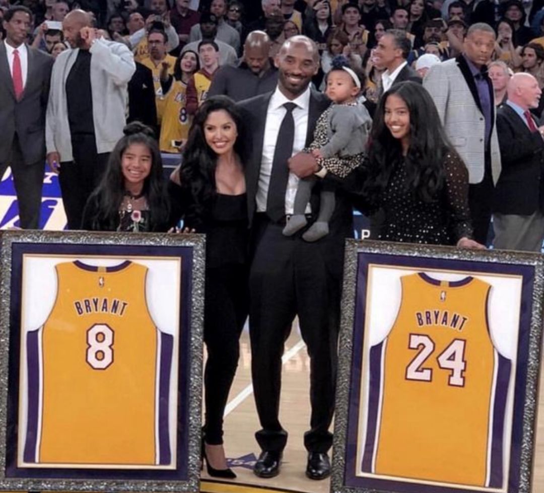 他的经历不 他的经历不