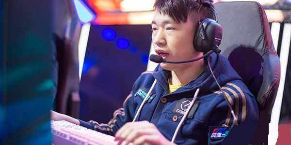 与埃德森的 与埃德森的