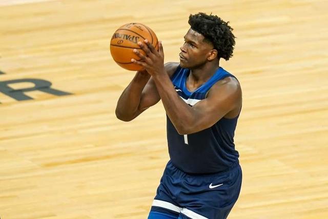 马在锋线的 马在锋线的