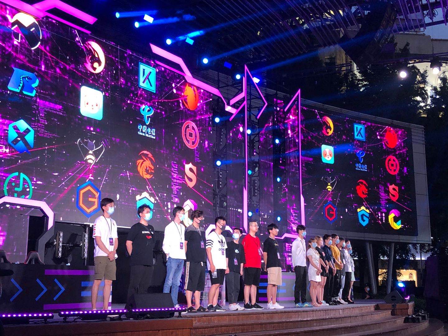 赛事中我们 赛事中我们